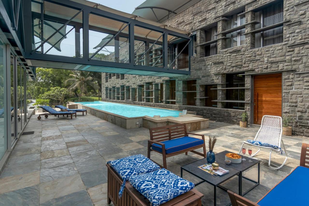 Lohonostays Maharajah House 카르자트 외부 사진