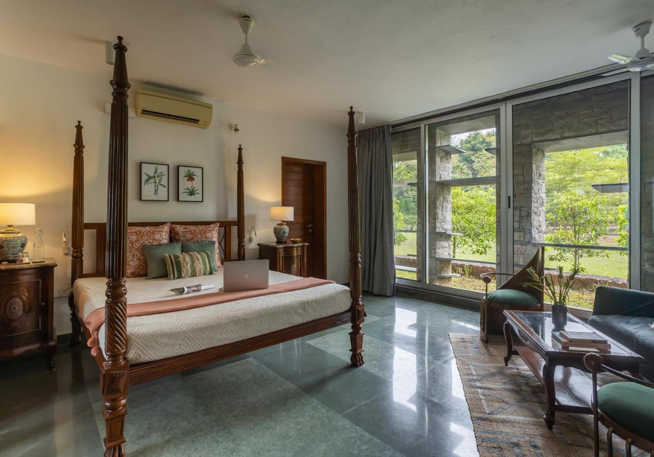 Lohonostays Maharajah House 카르자트 외부 사진
