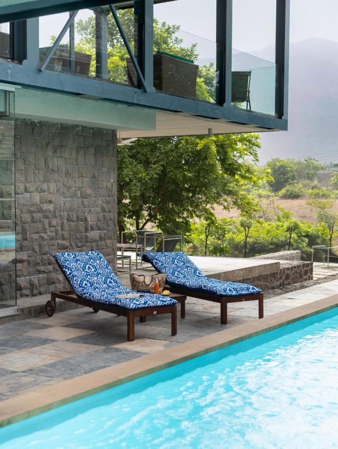 Lohonostays Maharajah House 카르자트 외부 사진