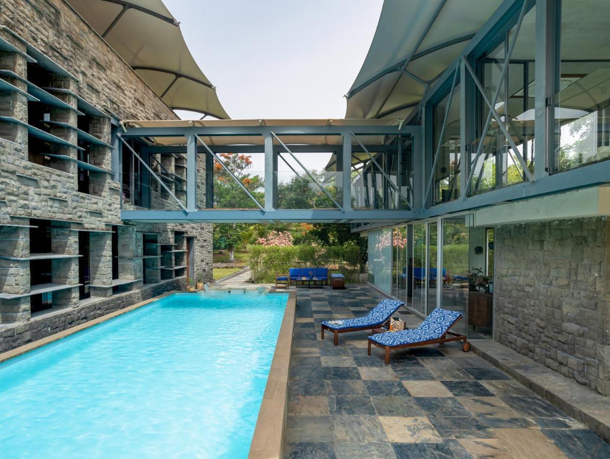 Lohonostays Maharajah House 카르자트 외부 사진