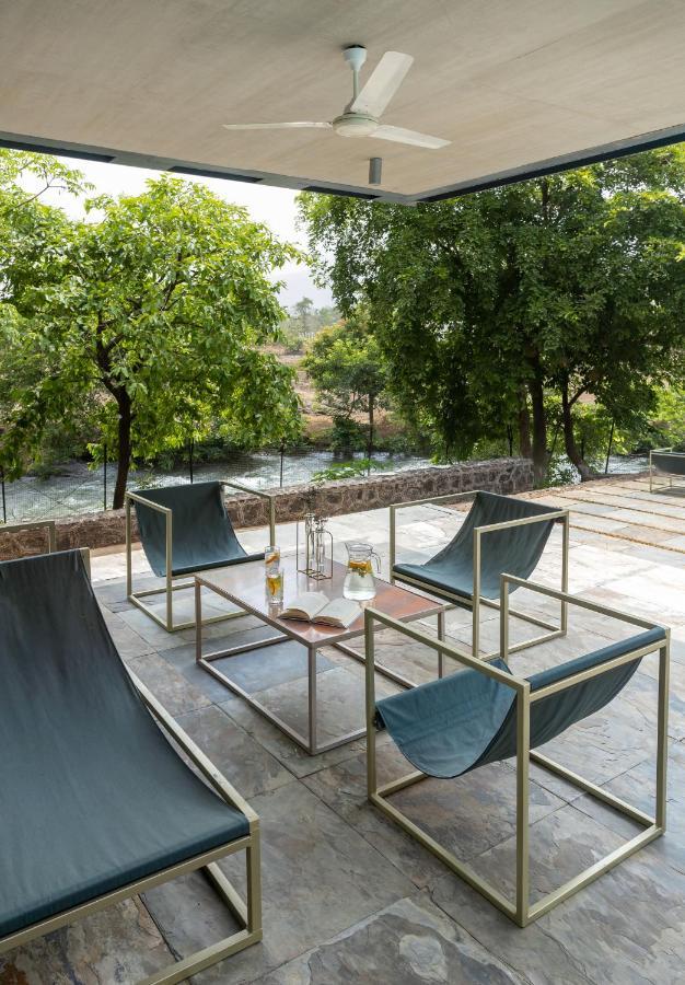 Lohonostays Maharajah House 카르자트 외부 사진
